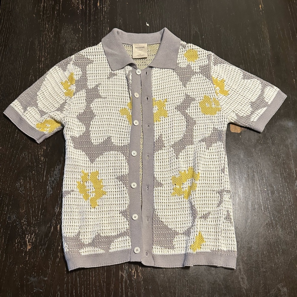 Floral Crochet Knit Shirt - Gray and Yellow